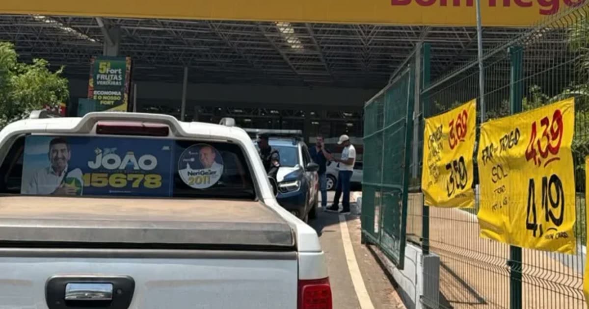 Caminhonete roubada é recuperada em frente a atacadista em Cuiabá